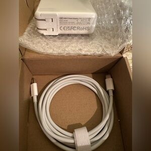 Mac Book Pro Charger